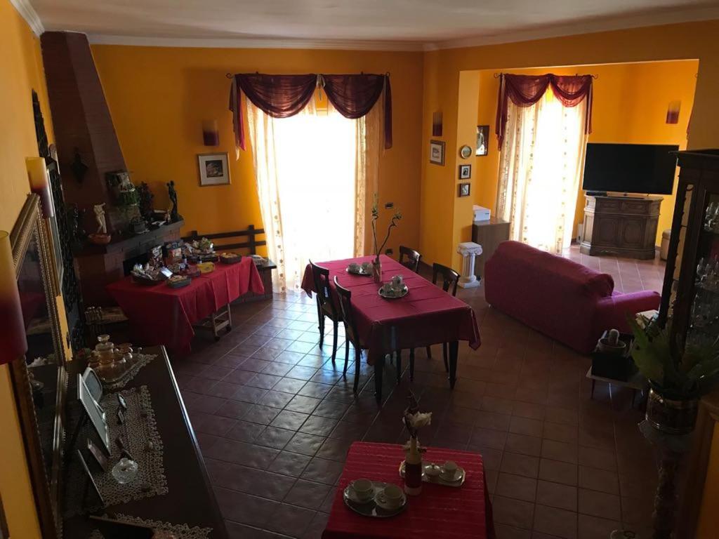 Mirella'S House Viaverona Ардеа Экстерьер фото